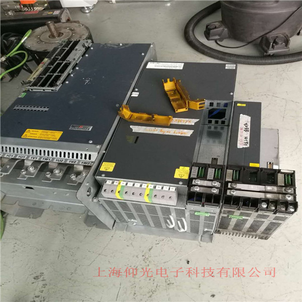 Baumuller(q)BUS621-10/15-54-0-110S