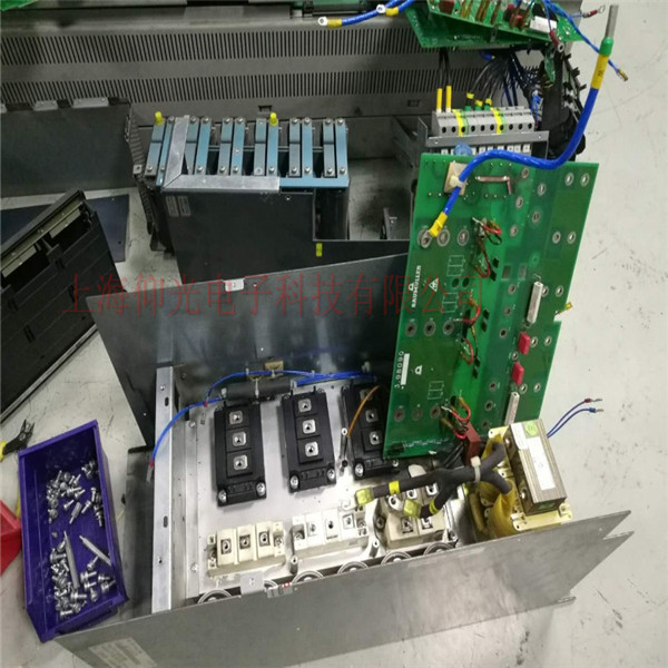 Uֱ{(dio)ψ󾯾SBUS6-MC-00-S000-3051-SI00-0000 M Dri