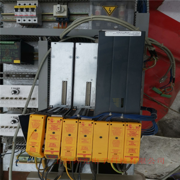 BaumllerU_C(j)r@ʾF0301fψ