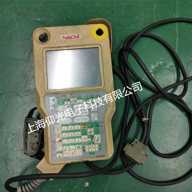 那智不二越6軸機(jī)器人示教器維修開機(jī)花屏