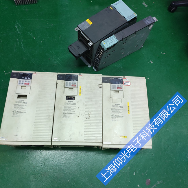 三菱變頻器A540報警EGF ELF 故障技術(shù)服務(wù)電話