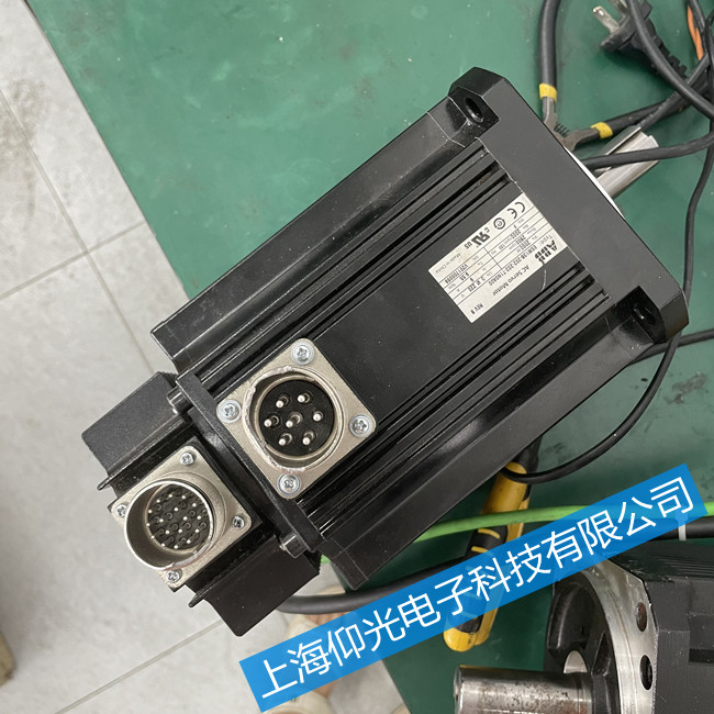 ABB�ŷ�늙C(j��)�x܇��Ȧ���S�� BSM100C-6250AX늙C(j��)��������