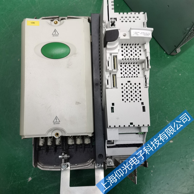 ����ИI(y��)��Ĭ��׃�l���S��/�ӵع��ϾS���M�ö���