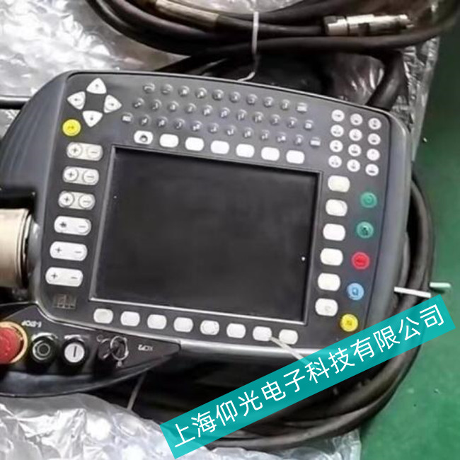 ��ɽ�����ϰ��\(y��n)KUKA�쿨�C(j��)����ʾ���������Ʉ�(d��ng)�S�޼��g(sh��)�ۺ�