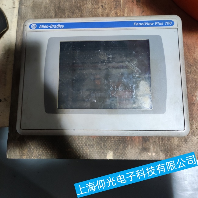 佛山AB羅克韋爾觸摸屏2711P-K4M3A通電幾分鐘后屏幕變成藍(lán)屏故障維修中心