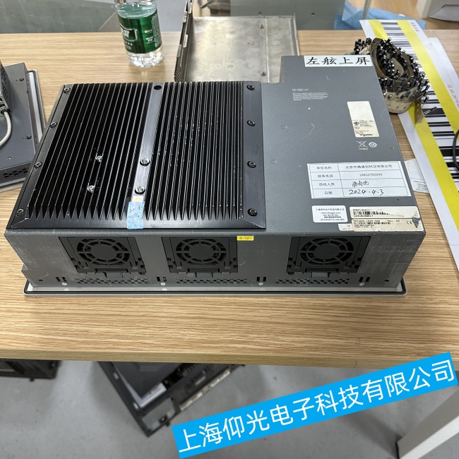 金華施耐德工控機(jī)HMIFT6750上電后主板沒(méi)有任何反應(yīng)故障維修保養(yǎng)