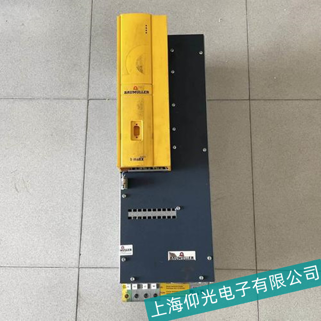 針對(duì)苞米勒驅(qū)動(dòng)器上電無顯示故障的專業(yè)維修