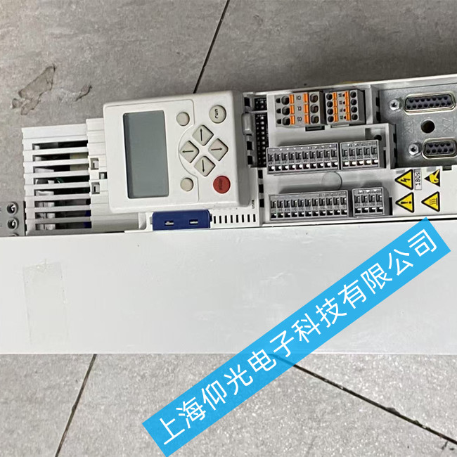 倫茨變頻器維修E84AVTCE1534VB0報(bào)警顯示OU維修方法