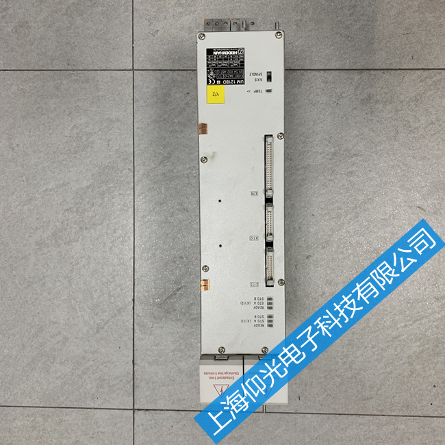 hԴSUV130DҊϺ͈󾯴a̎